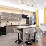 Apartamento Huge Warm Luxury Budapeste