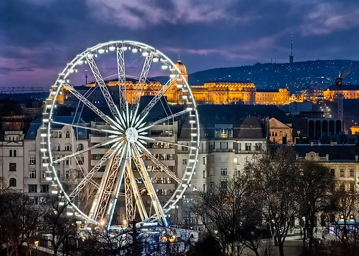 Huge Warm Luxury * Budapest