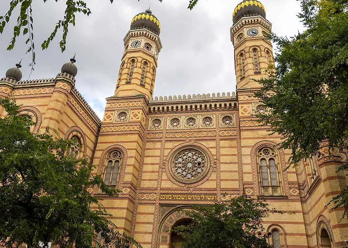 Huge Warm Luxury * Budapest